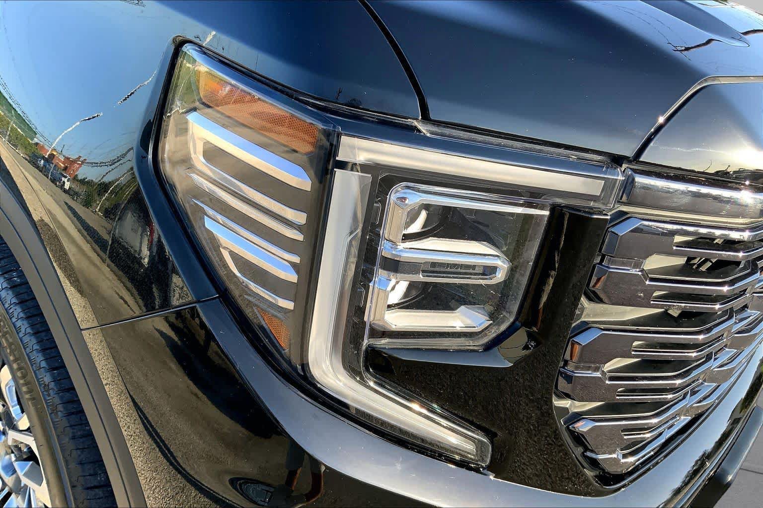 Used 2025 GMC Sierra 1500 Denali Ultimate AWD/4WD image 28