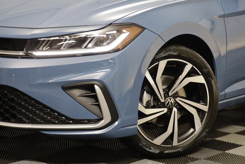 New 2026 Volkswagen Jetta SEL FWD image 4
