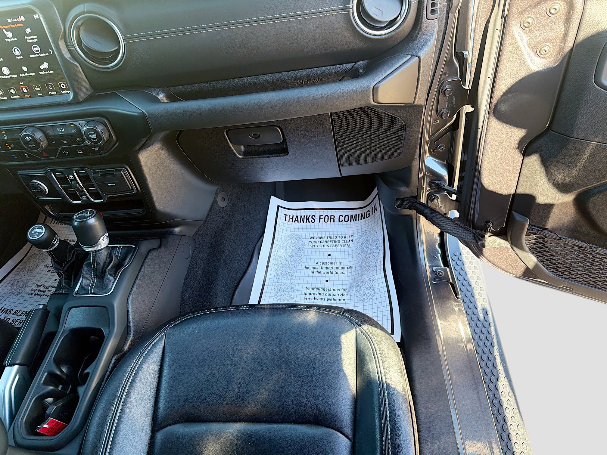 Used 2021 Jeep Wrangler Unlimited Sahara w/ Cold Weather Group image 17