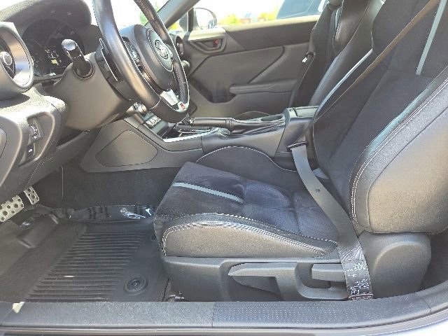 Used 2022 Toyota GR86 Premium w/ ALL Weather Mat Package (TMS) RWD image 27