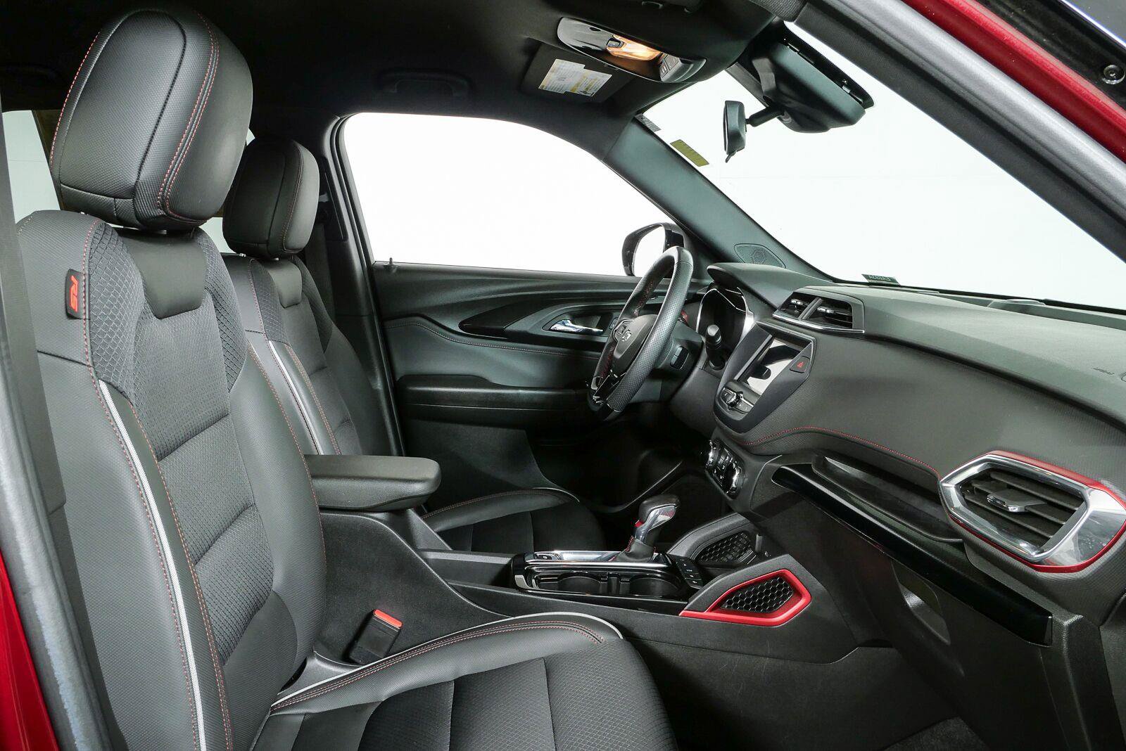 Used 2022 Chevrolet TrailBlazer RS FWD image 21