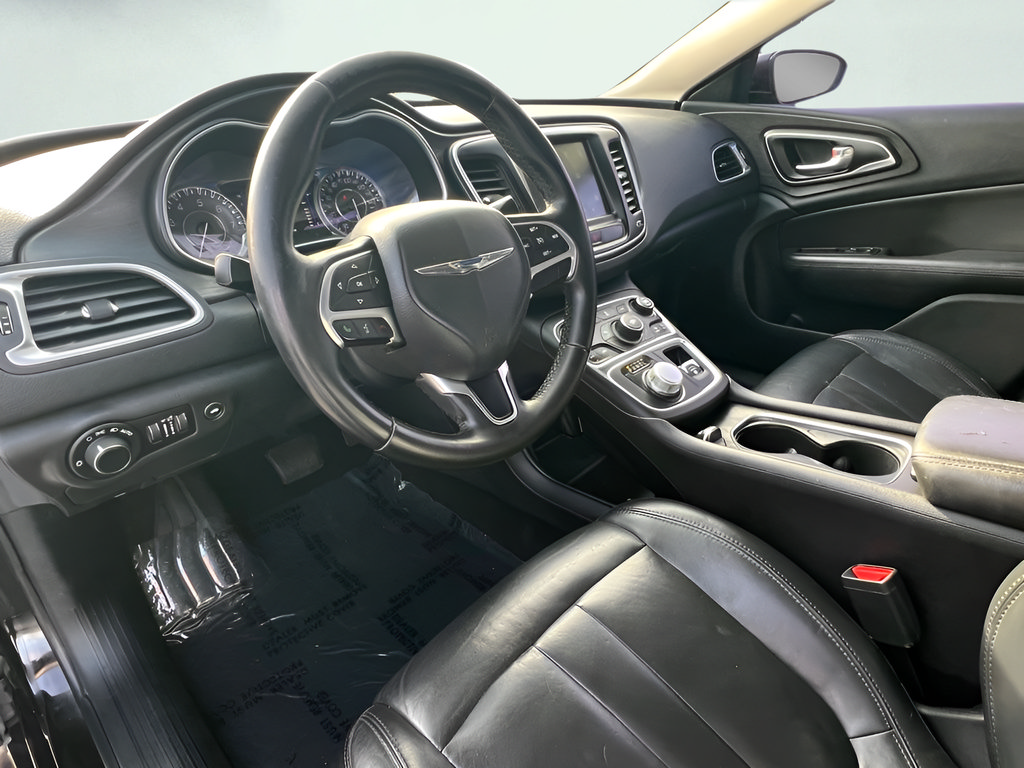 Used 2017 Chrysler 200 Limited Platinum FWD image 15