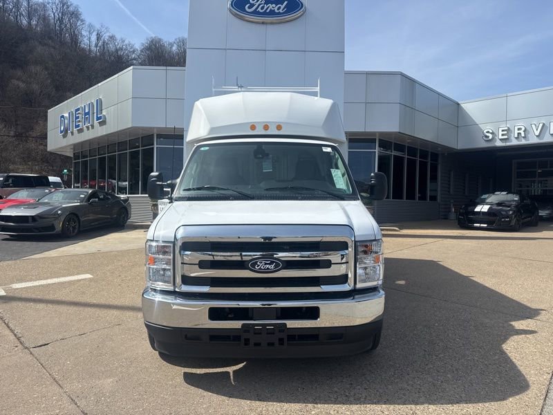 New 2026 Ford E-350 and Econoline 350 Super Duty w/ Power Equipment Group RWD image 2