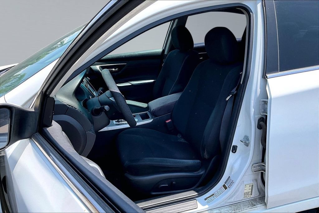 Used 2015 Nissan Altima 2.5 S w/ Power Driver Seat Package FWD image 3