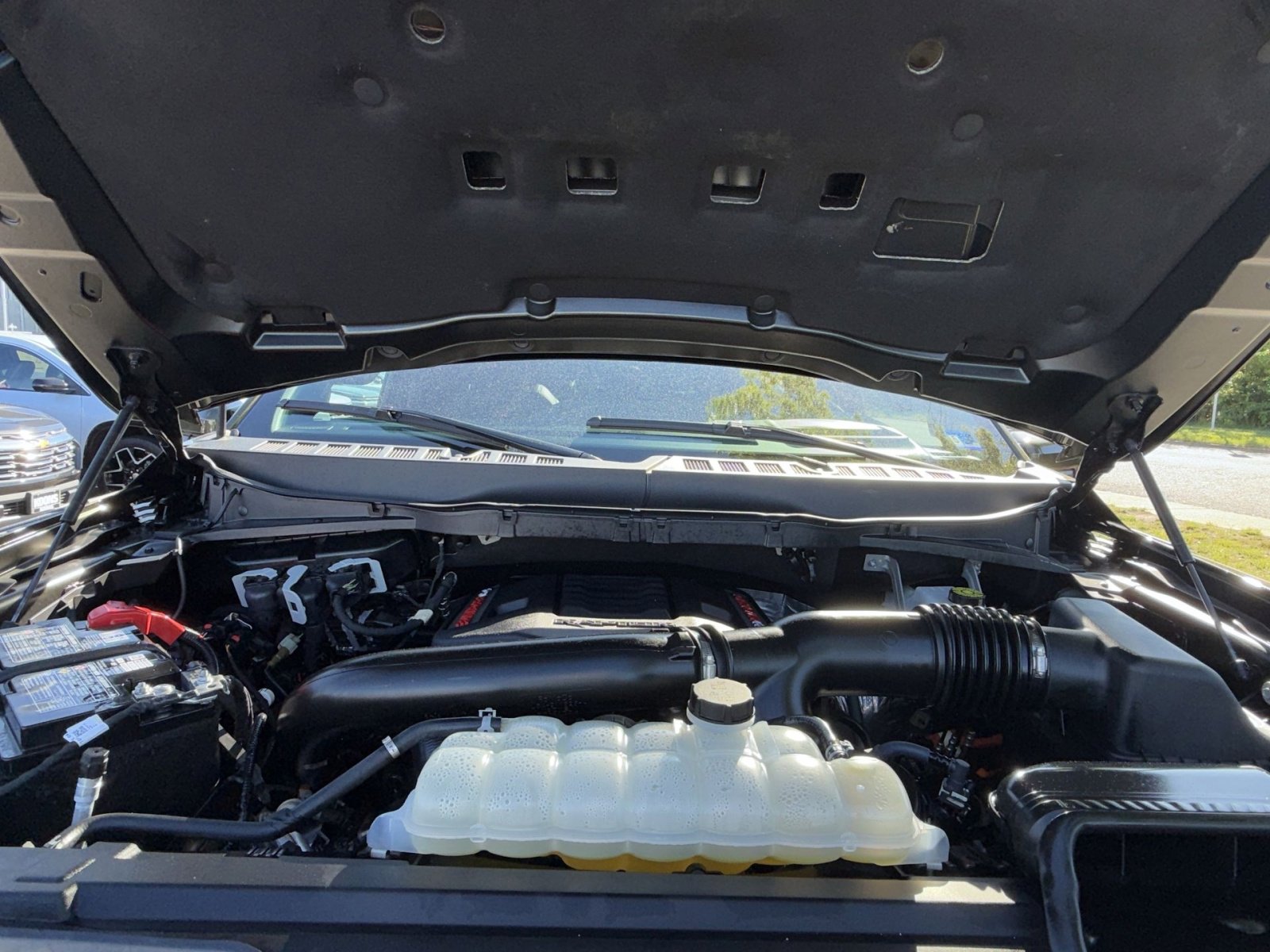 Used 2025 Ford F150 Raptor AWD/4WD image 29