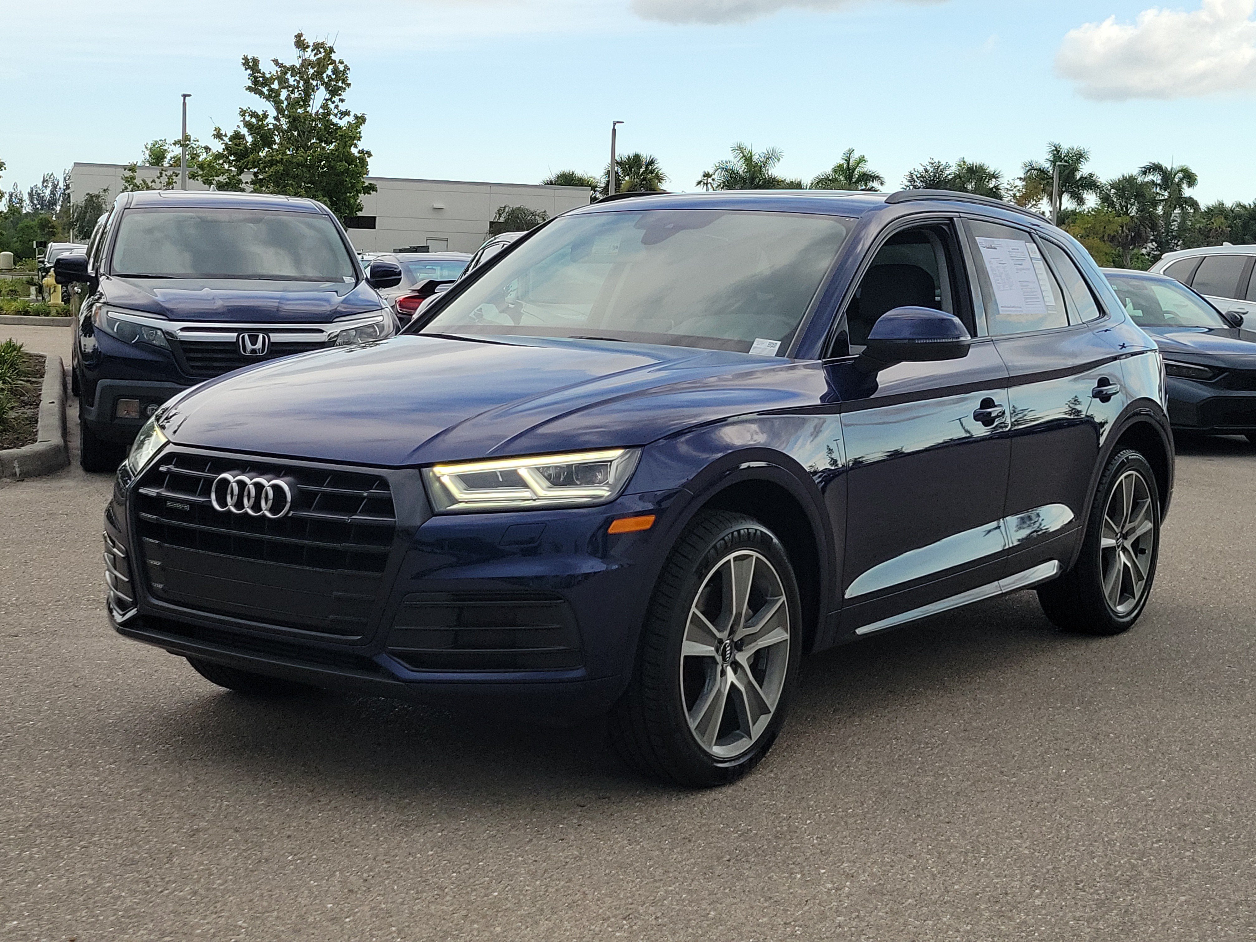 Used 2019 Audi Q5 2.0T Premium Plus w/ Premium Plus Package AWD/4WD video 3