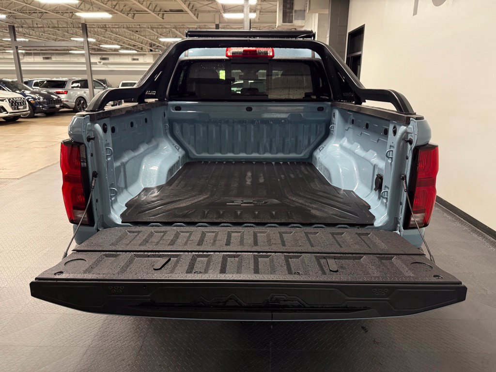 Used 2026 Chevrolet Colorado Z71 w/ Midnight Edition AWD/4WD image 15