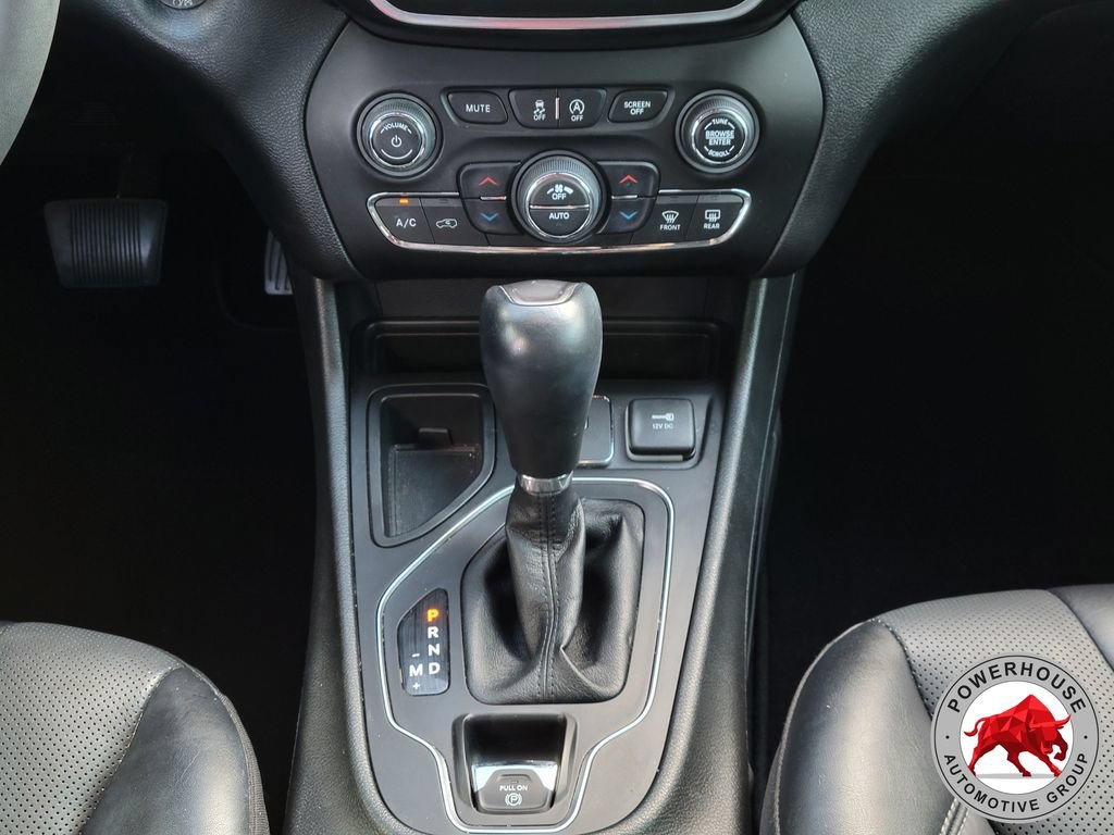 Used 2022 Jeep Cherokee Latitude Lux w/ Sun & Sound Group FWD image 23