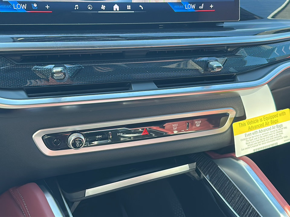 New 2026 BMW X6 xDrive40i w/ Climate Comfort Package image 24