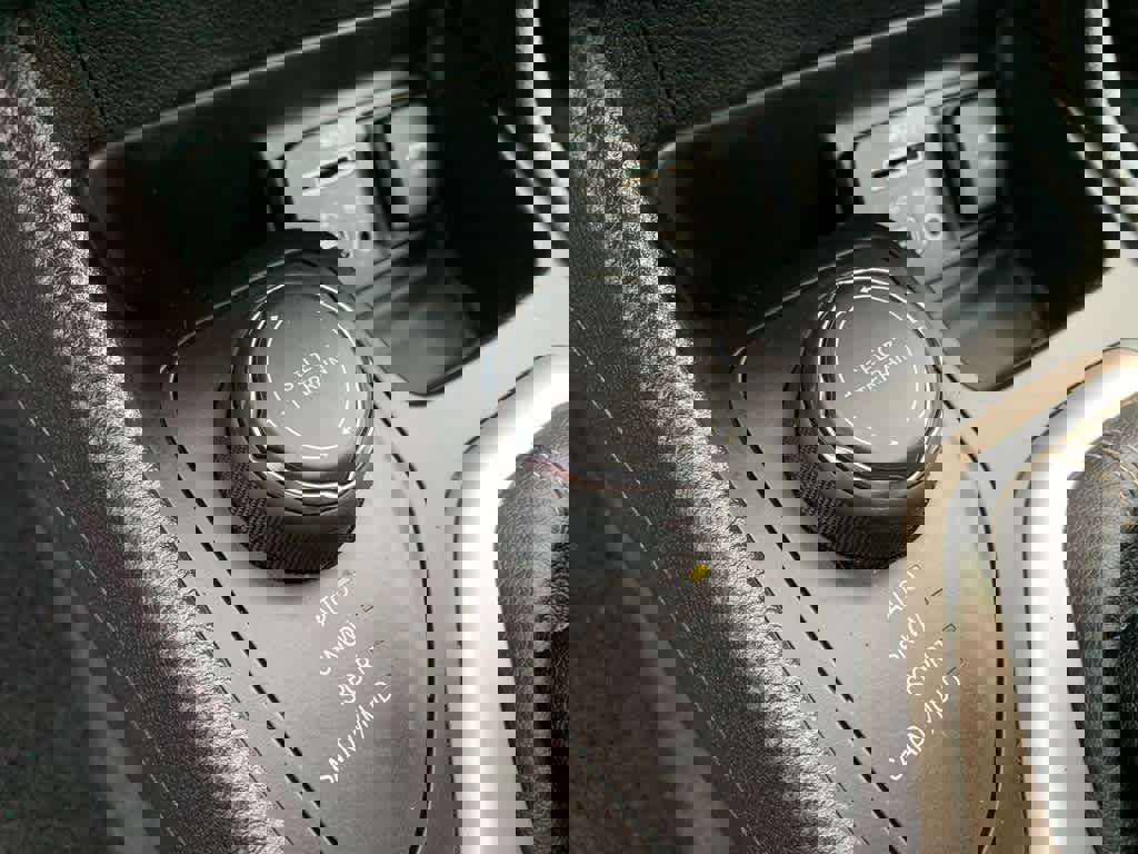 Used 2018 Jeep Cherokee Limited w/ High Altitude Package image 26