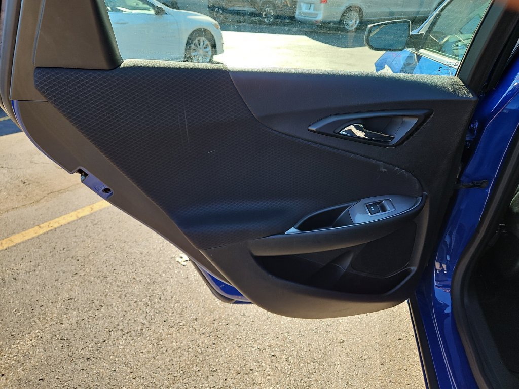 Used 2023 Chevrolet Malibu LT FWD image 18