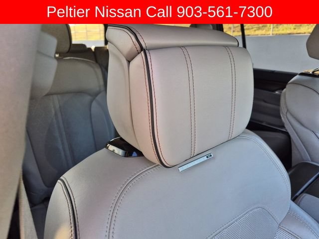 Used 2023 Jeep Grand Wagoneer Series II w/ Premium Group II AWD/4WD image 14