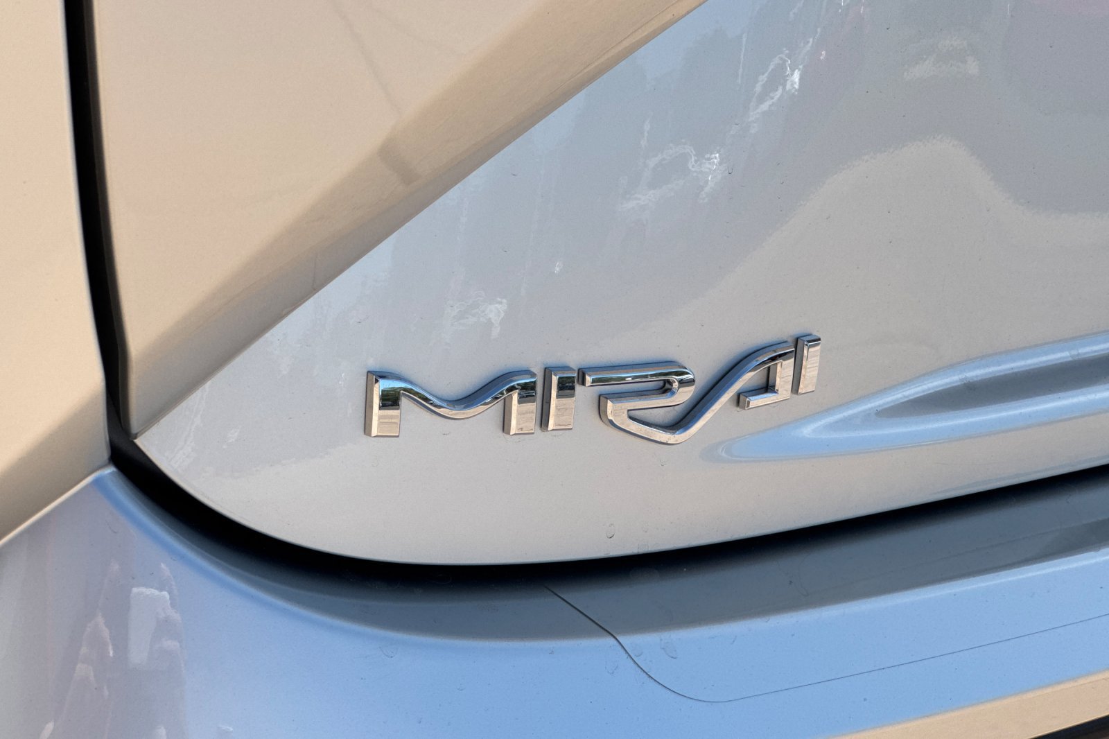 Certified 2025 Toyota Mirai XLE RWD image 33