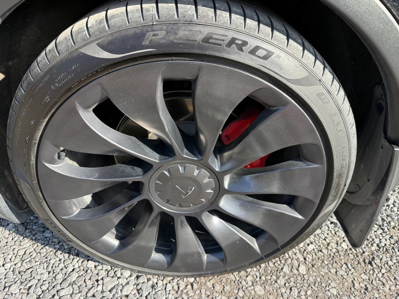 Used 2022 Tesla Model Y Performance image 23