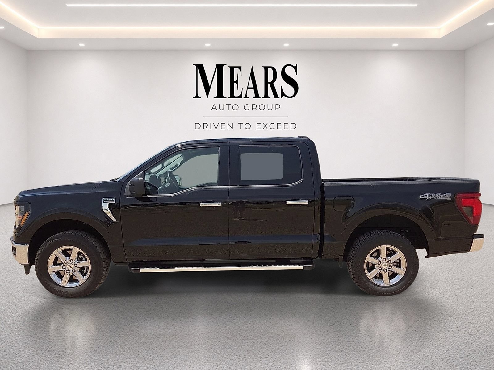 Used 2025 Ford F150 XLT w/ Equipment Group 301A Standard AWD/4WD image 2