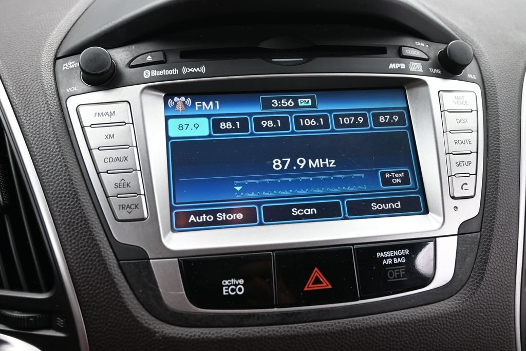 Used 2013 Hyundai Tucson Limited w/ Premium Pkg AWD/4WD image 10