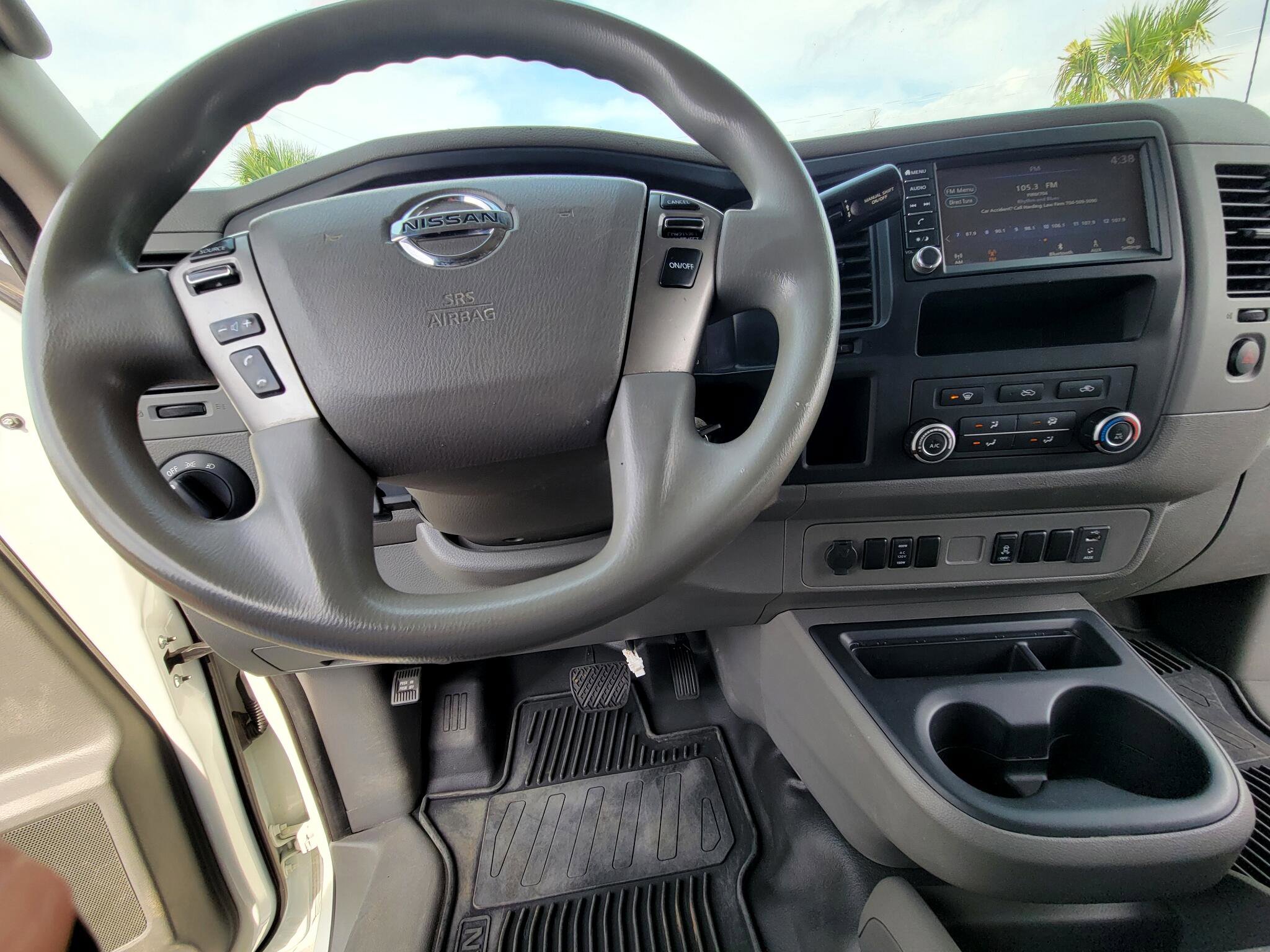 Used 2020 Nissan NV 2500 SV image 25