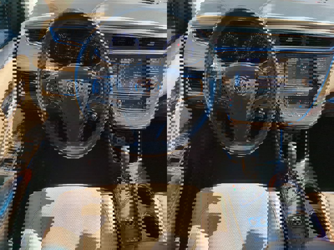 Used 2014 Toyota Avalon Limited image 15