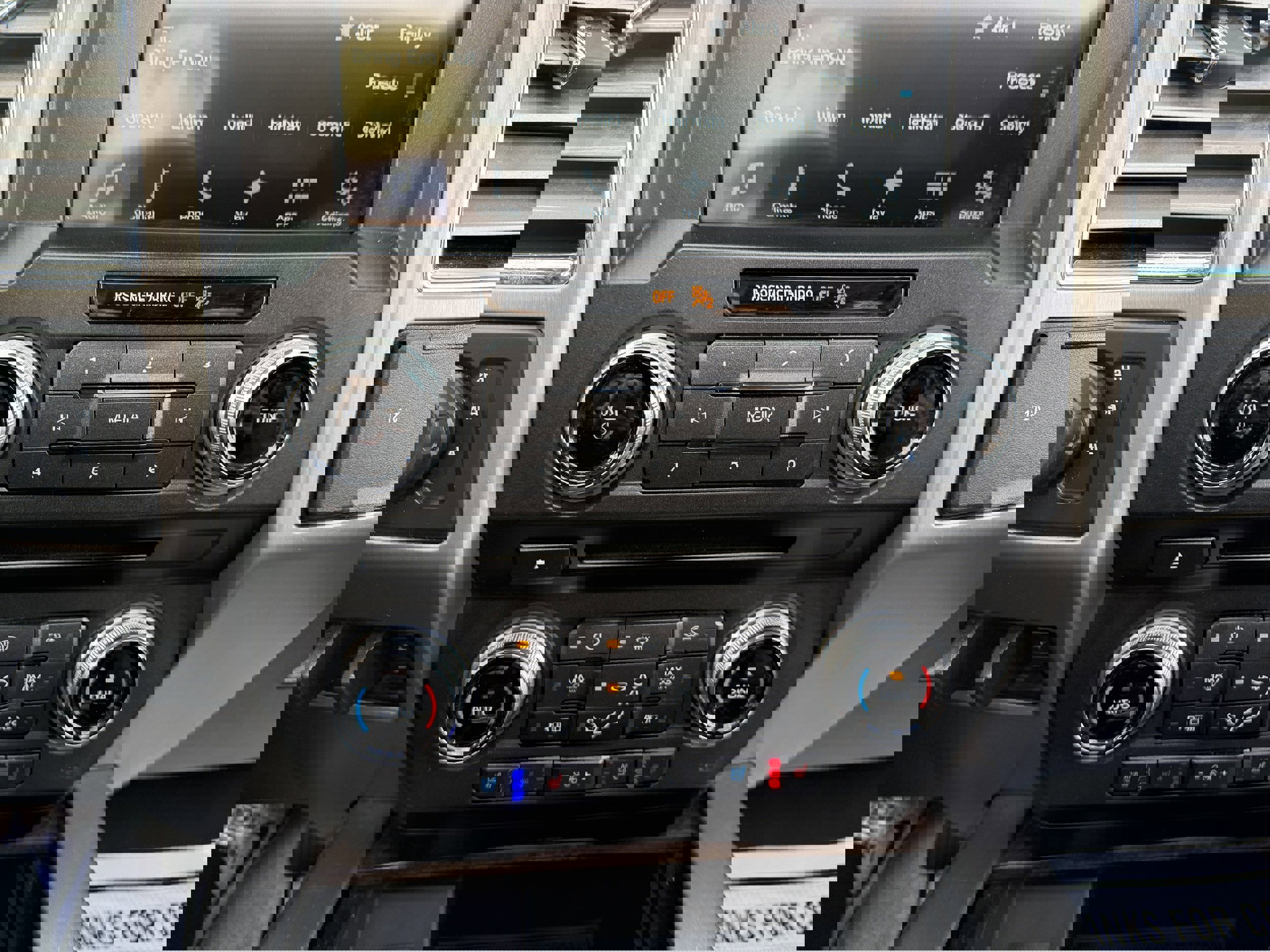 Used 2017 Ford F350 Platinum w/ Platinum Ultimate Package image 21