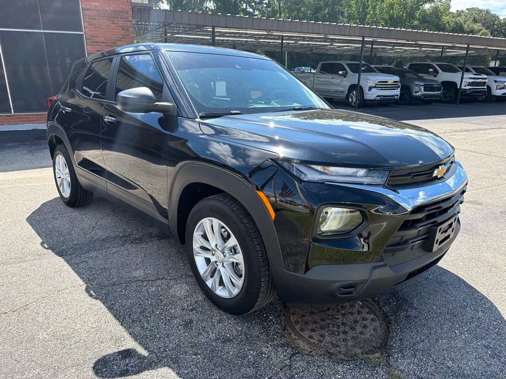 Used 2022 Chevrolet TrailBlazer LS FWD image 4