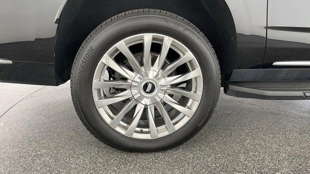 Used 2022 Cadillac Escalade ESV Premium Luxury image 57