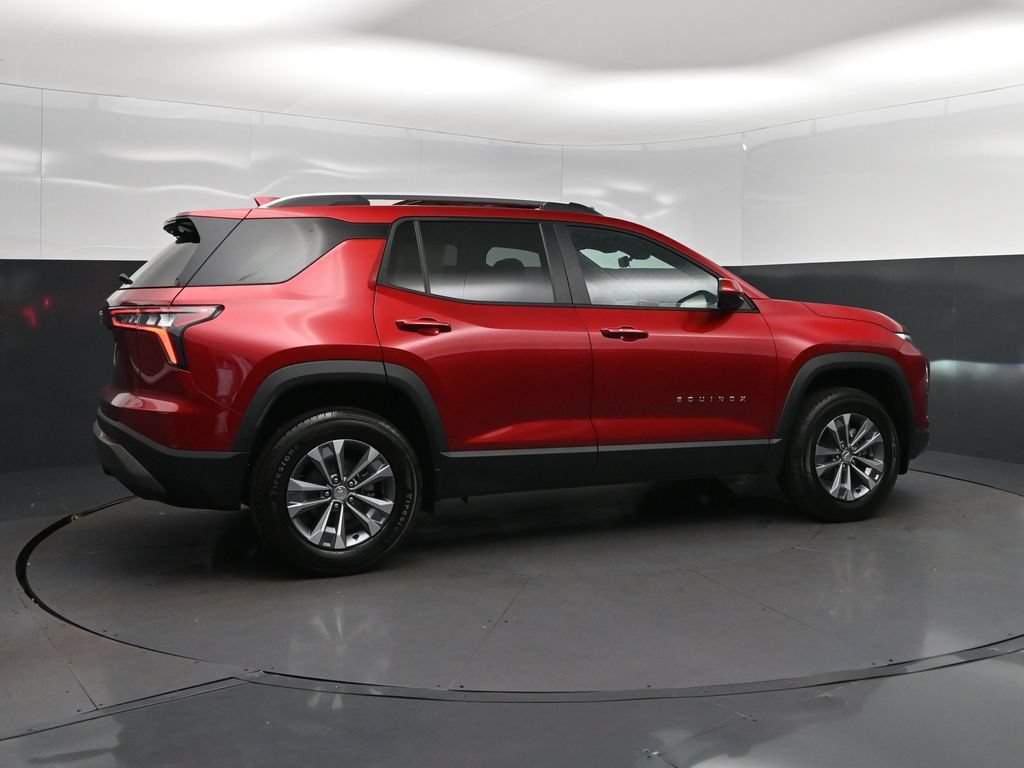 New 2026 Chevrolet Equinox LT w/ Convenience Package II FWD image 8