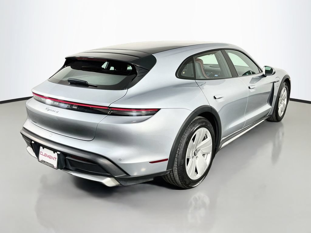Used 2022 Porsche Taycan 4 Cross Turismo AWD/4WD image 7