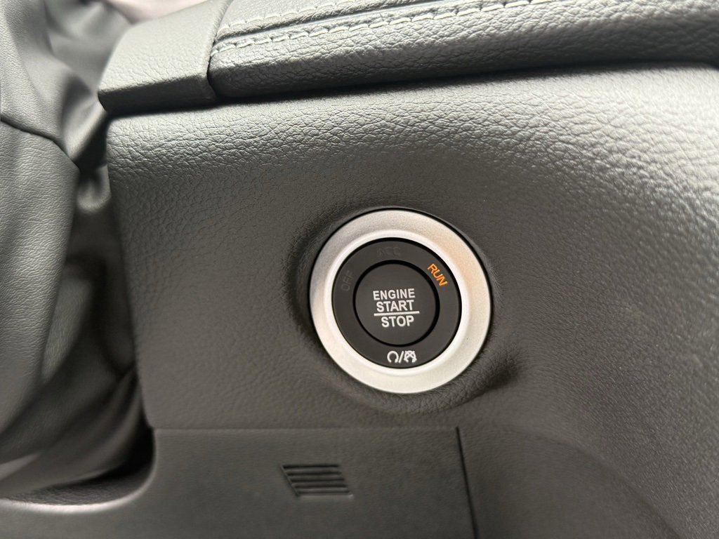 New 2026 Chrysler Pacifica Select image 22