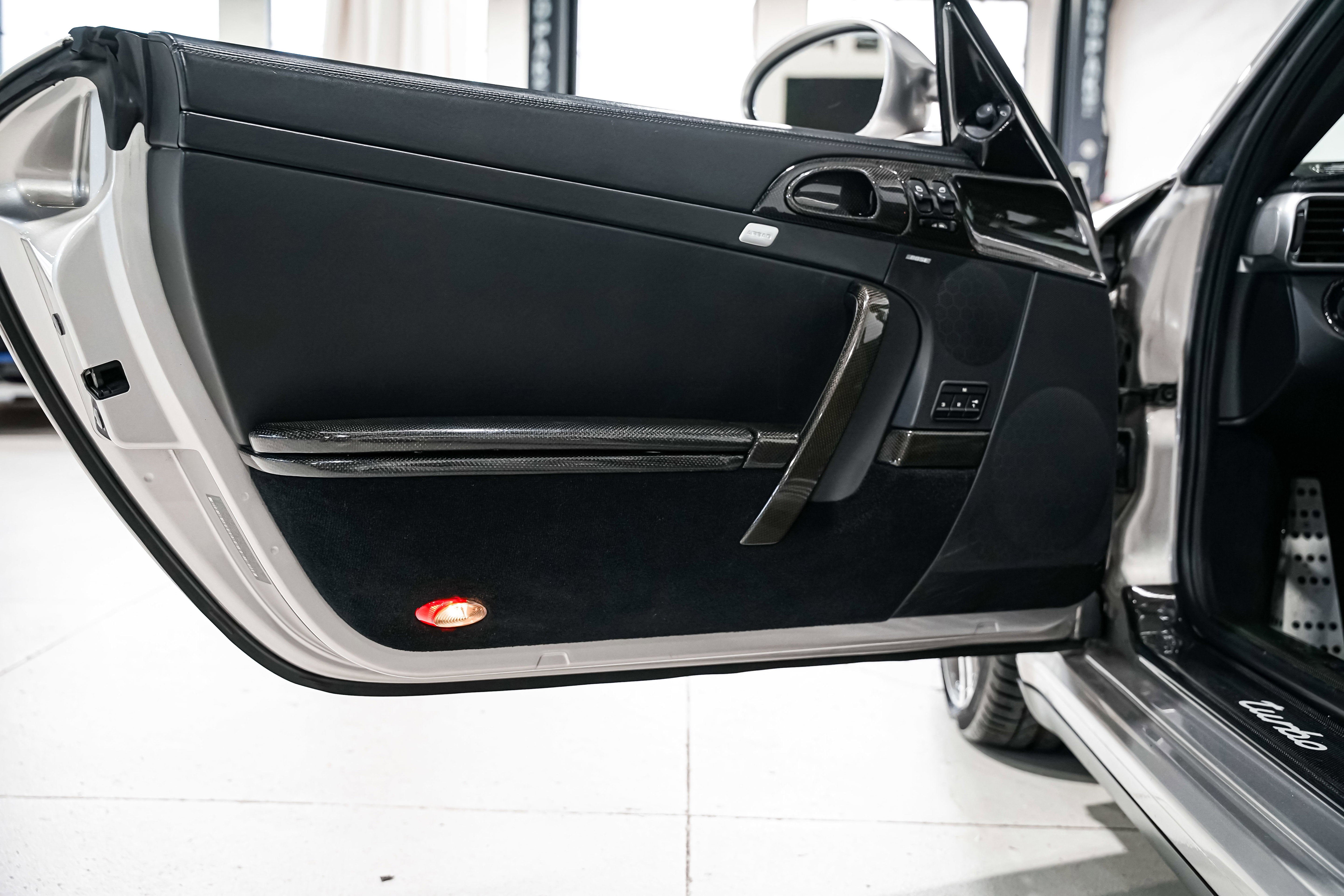 Used 2012 Porsche 911 Turbo image 27