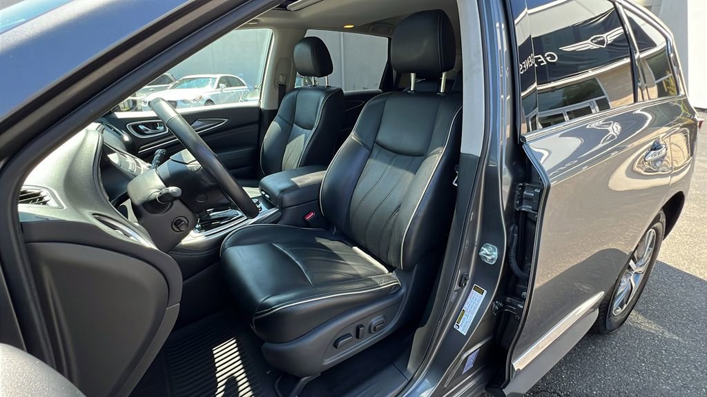 Used 2020 INFINITI QX60 Luxe w/ Essential Package image 26