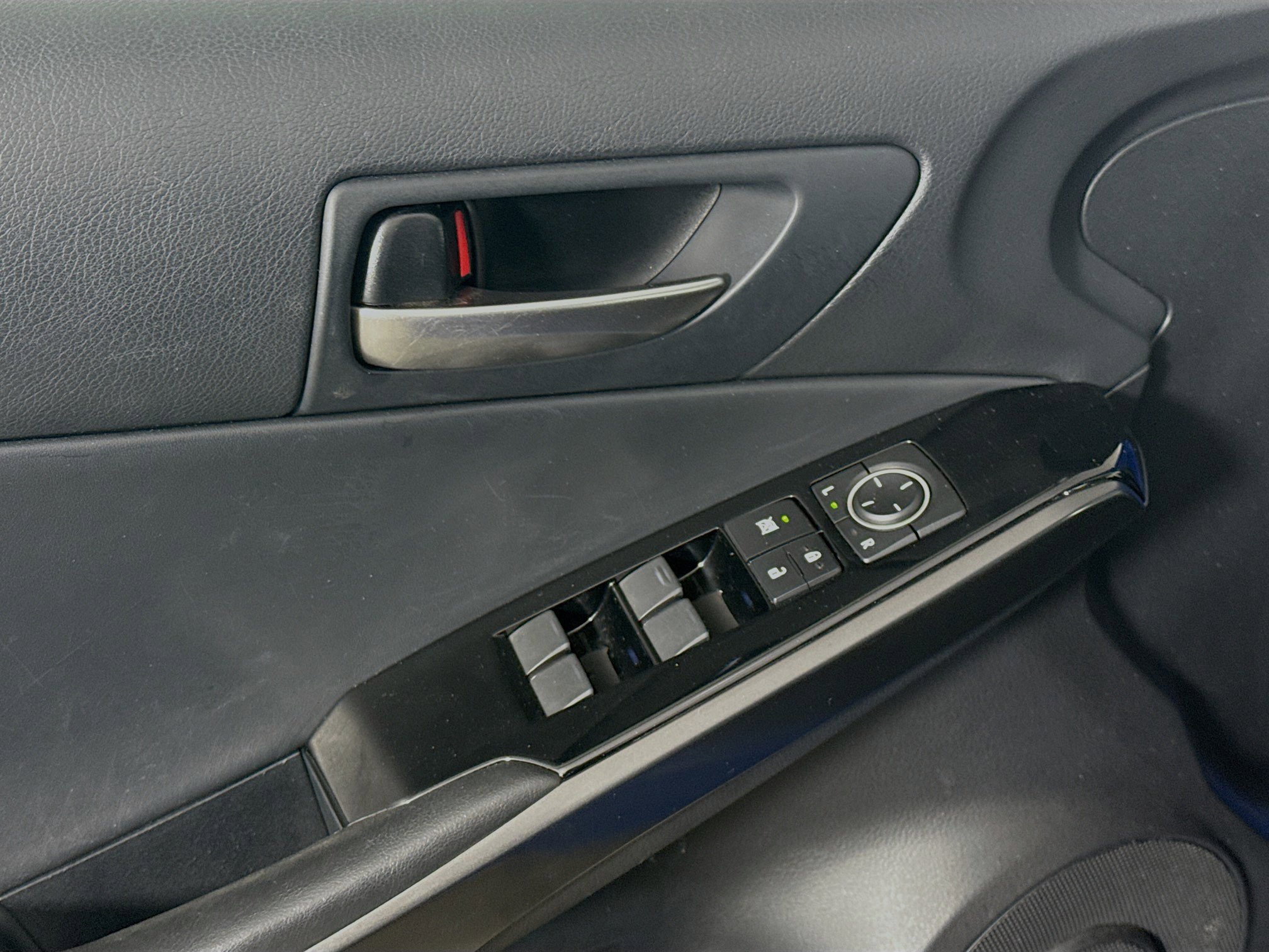 Used 2021 Lexus IS 300 w/ Accessory Package image 24