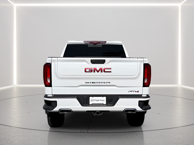 Used 2024 GMC Sierra 1500 AT4 w/ Technology Package AWD/4WD image 4