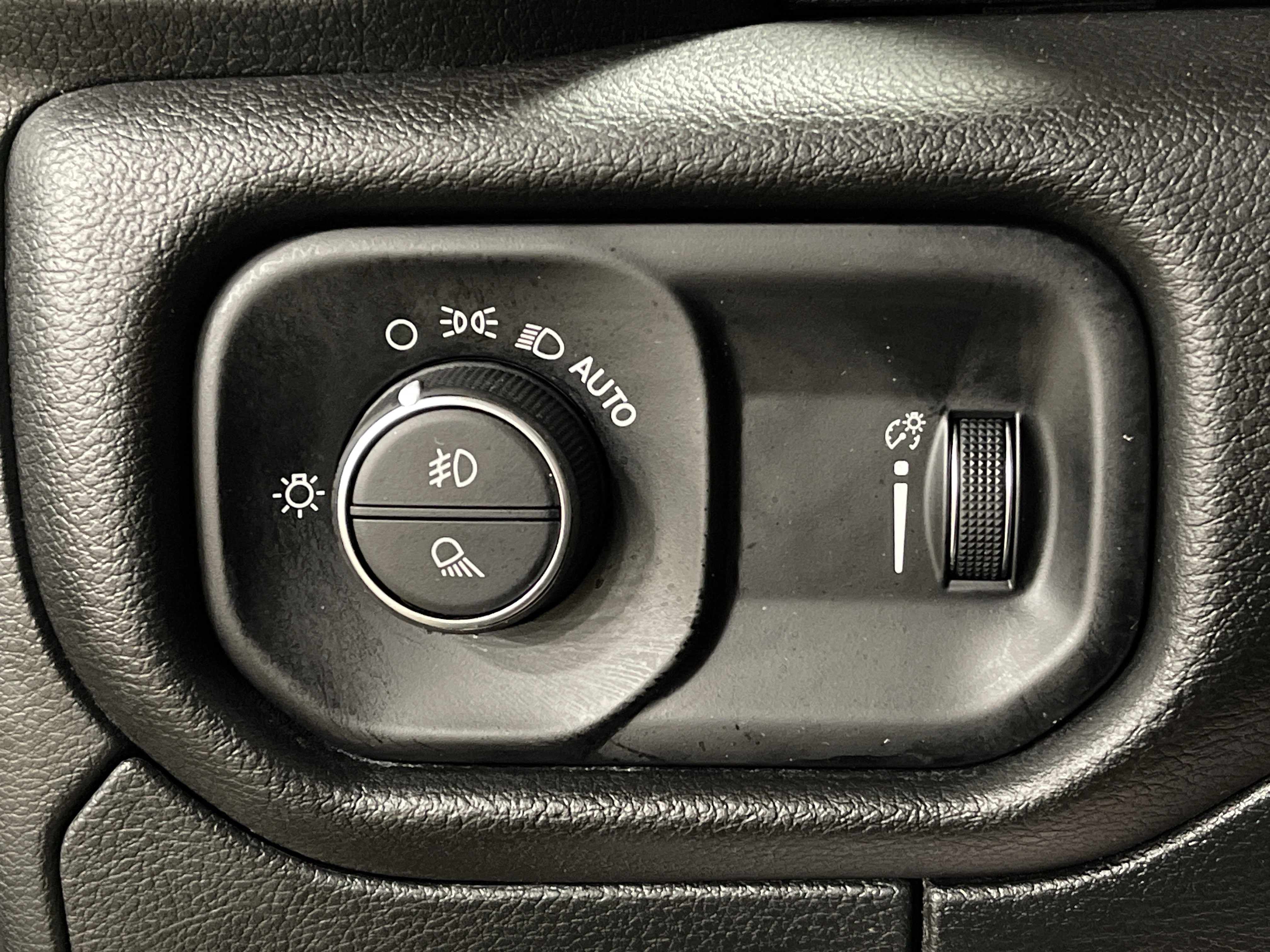 Used 2024 RAM 1500 Big Horn image 21