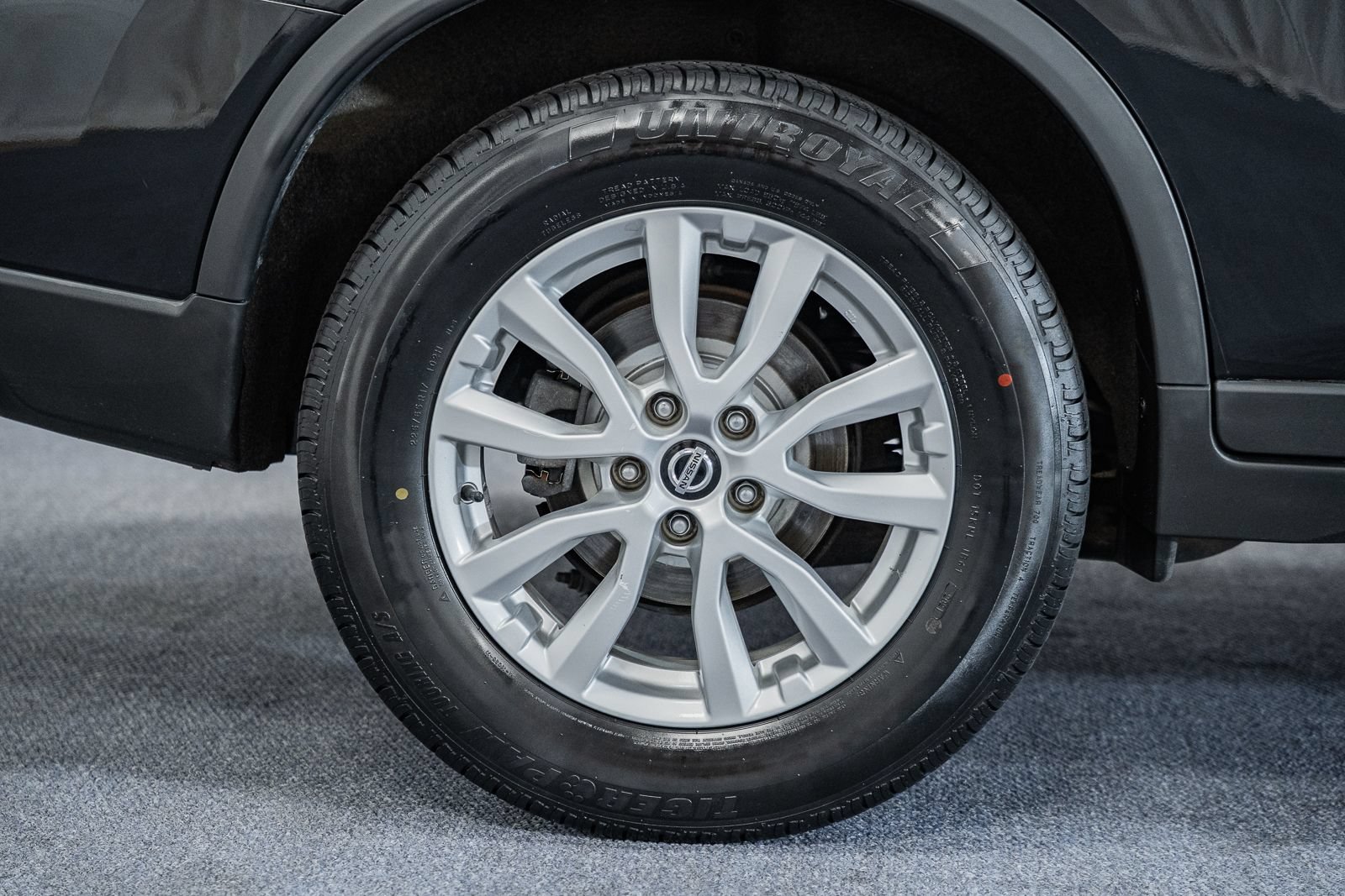 Used 2020 Nissan Rogue SV FWD image 18