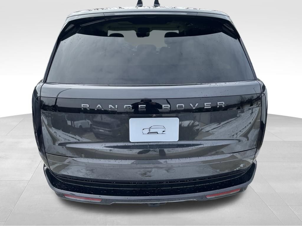 New 2026 Land Rover Range Rover Long Wheelbase SE image 9