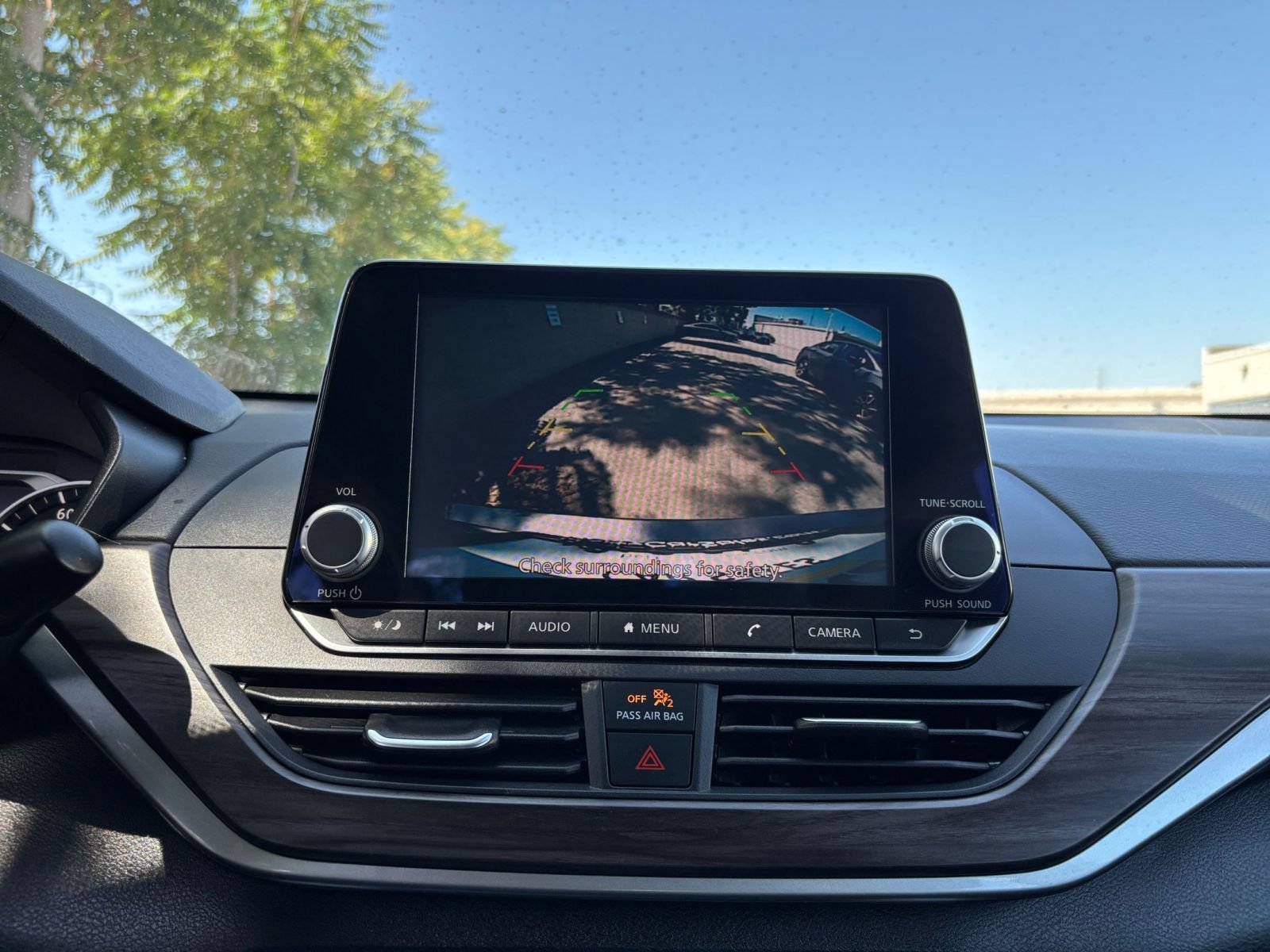 Used 2025 Nissan Altima 2.5 SV FWD image 24