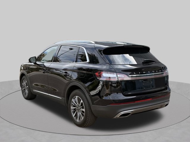 Used 2022 Lincoln Nautilus Reserve w/ Luxury Package FWD image 3