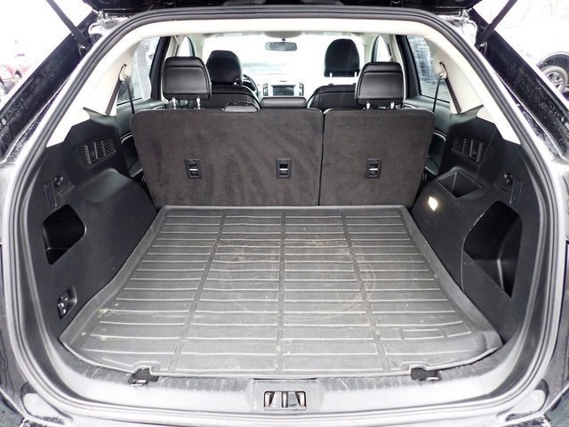 Used 2017 Ford Edge SEL w/ Equipment Group 201A image 8