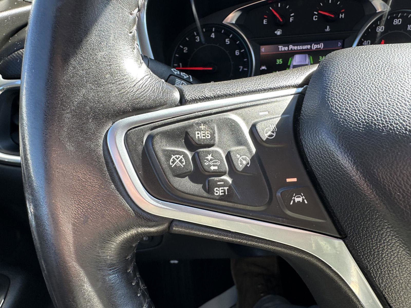 Used 2022 Chevrolet Equinox Premier image 32