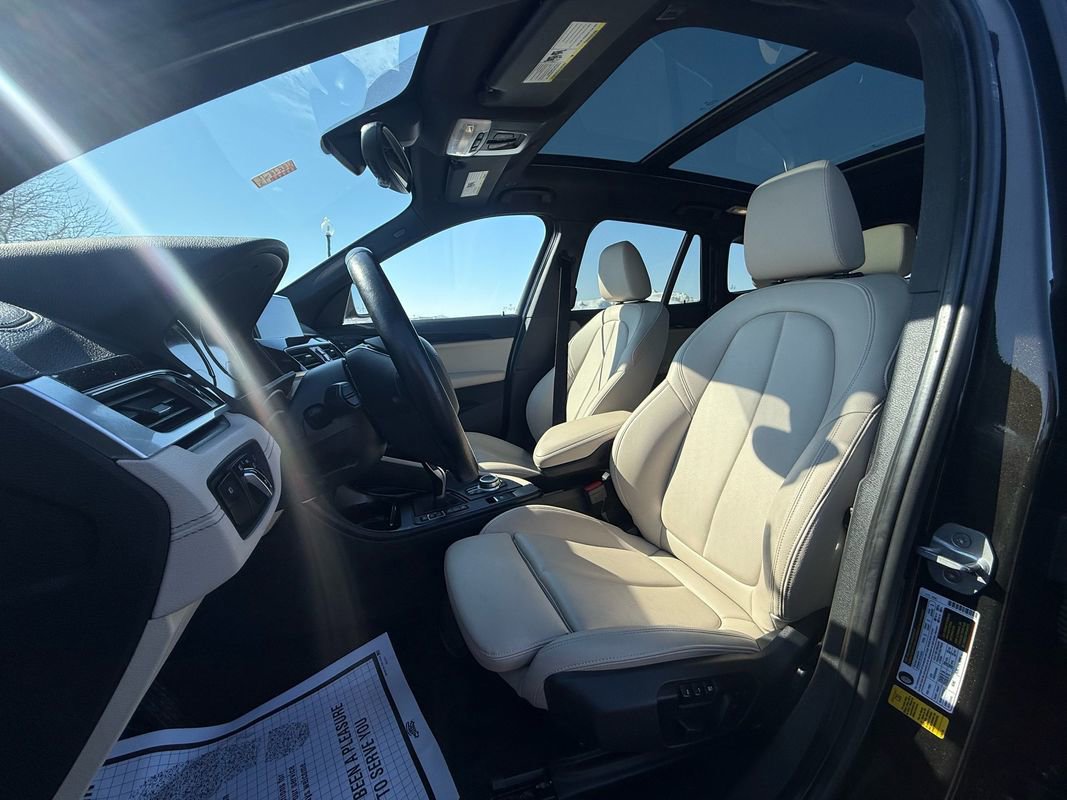 Used 2020 BMW X1 xDrive28i w/ Premium Package image 9