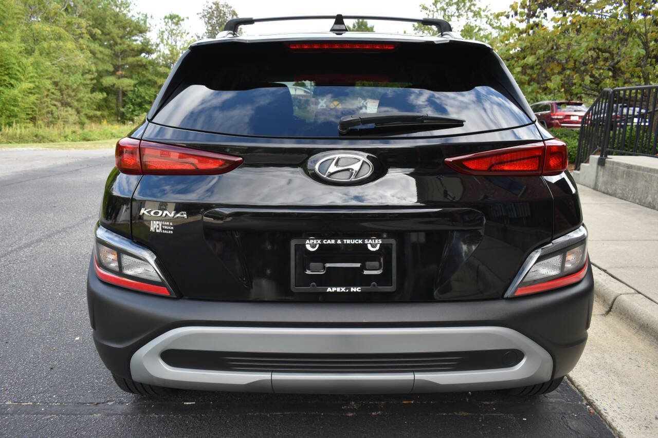 Used 2023 Hyundai Kona SEL FWD image 6
