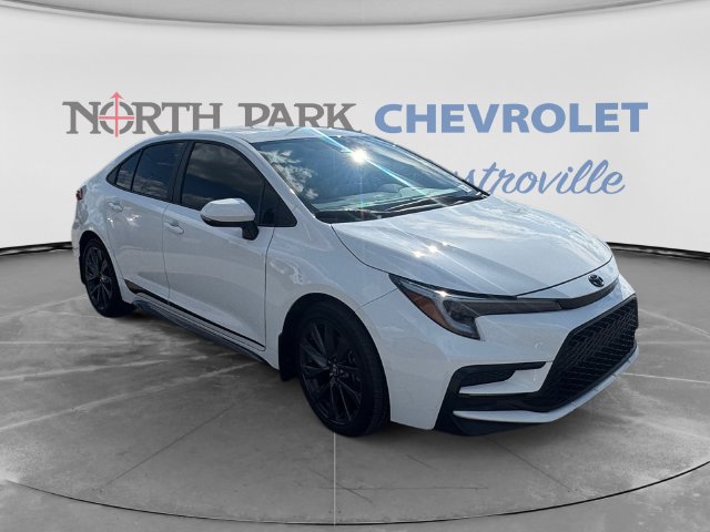 Used 2025 Toyota Corolla SE FWD image 1