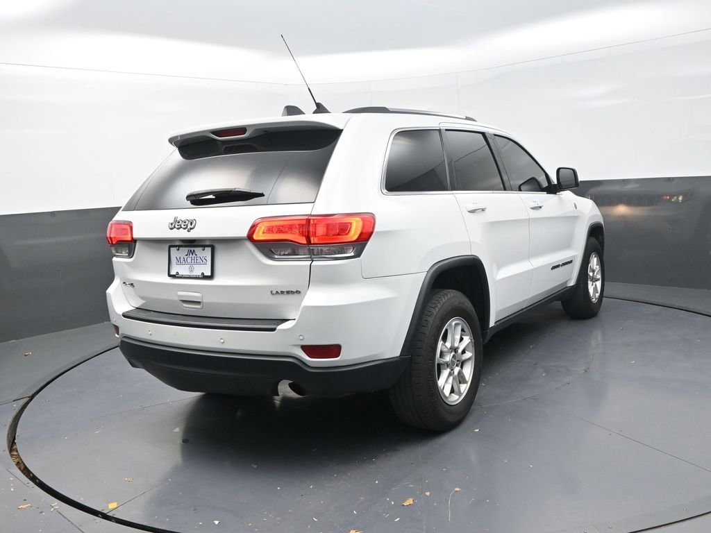 Used 2019 Jeep Grand Cherokee Laredo AWD/4WD image 11