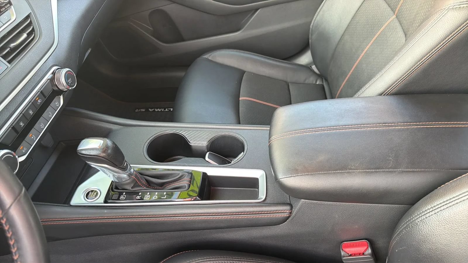 Used 2022 Nissan Altima 2.5 SR FWD image 14