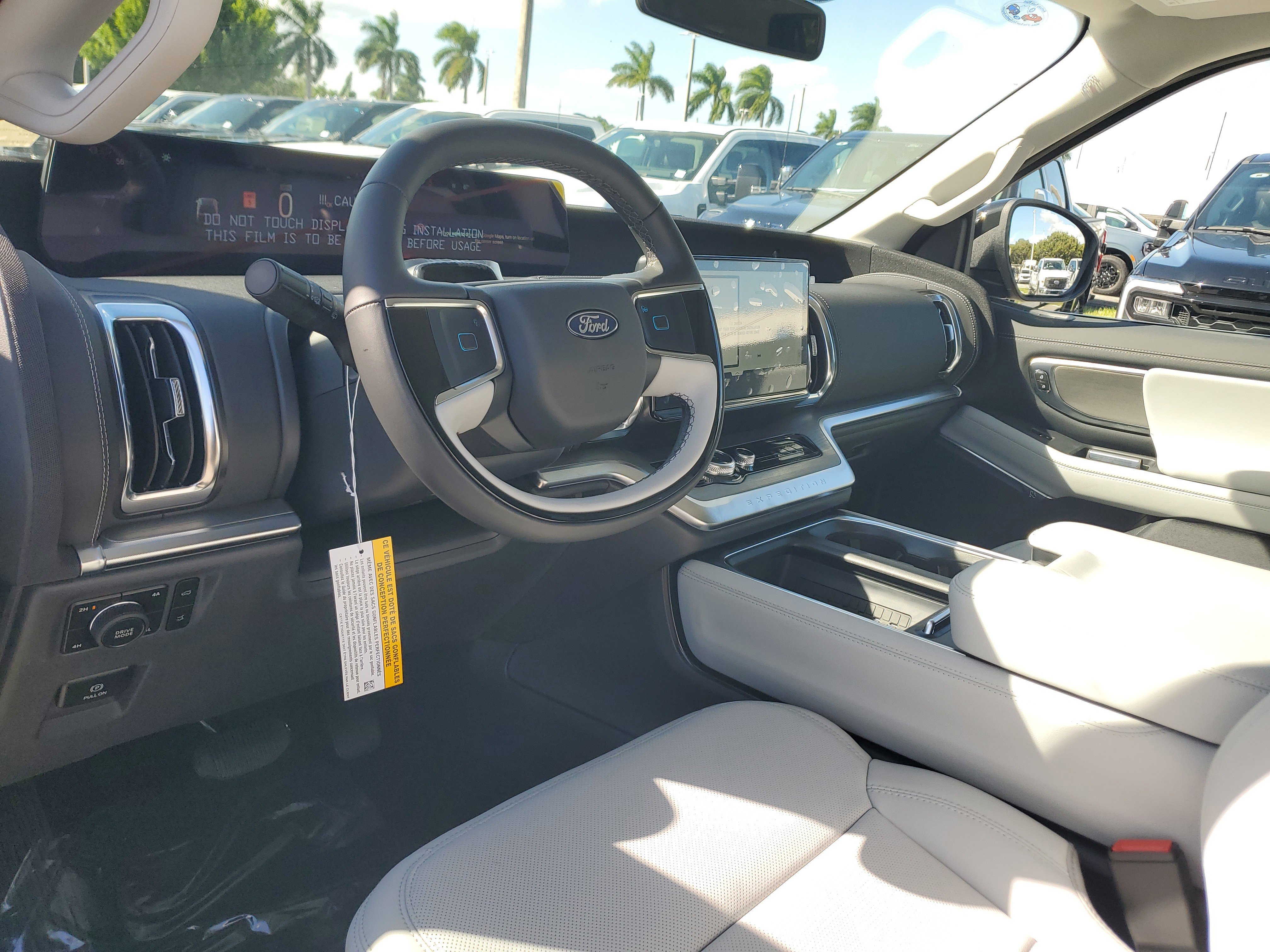 New 2025 Ford Expedition Max Platinum w/ Driver's Package image 9