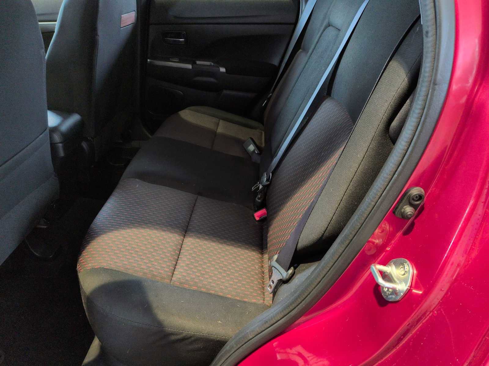 Used 2018 Mitsubishi Outlander Sport ES image 18