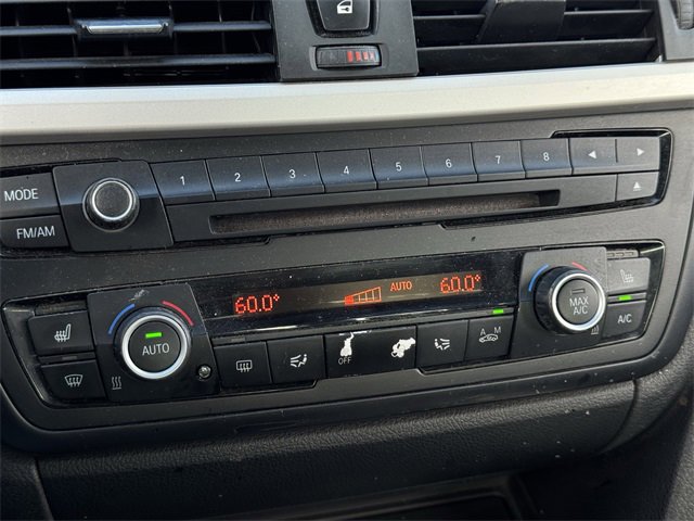 Used 2014 BMW 320i xDrive Sedan image 17