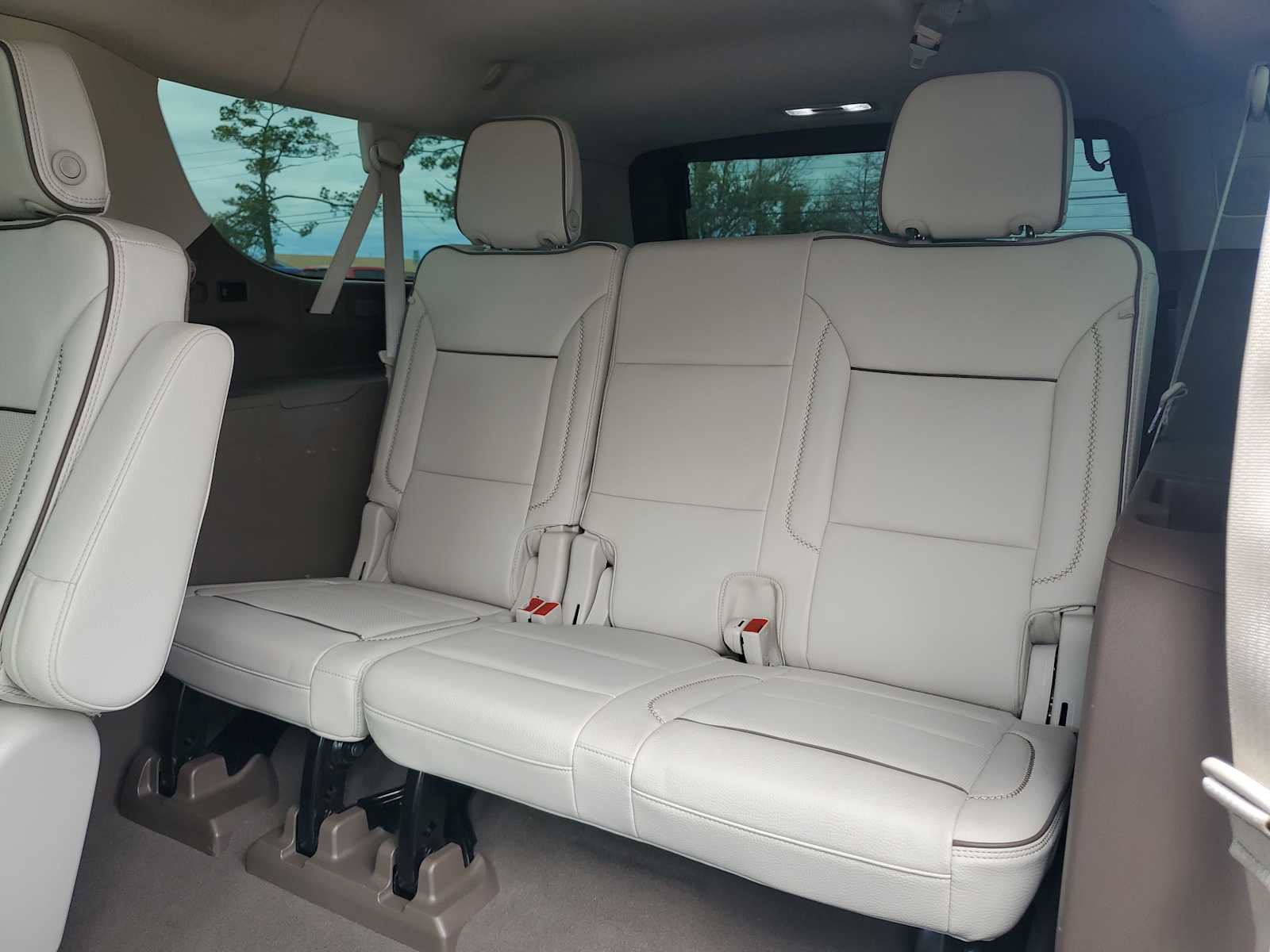 Certified 2023 GMC Yukon XL Denali image 13