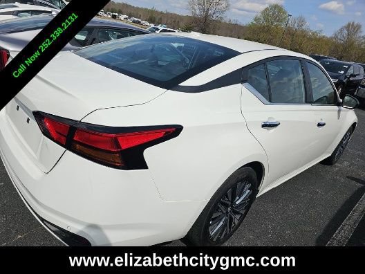 Used 2025 Nissan Altima 2.5 SV image 2