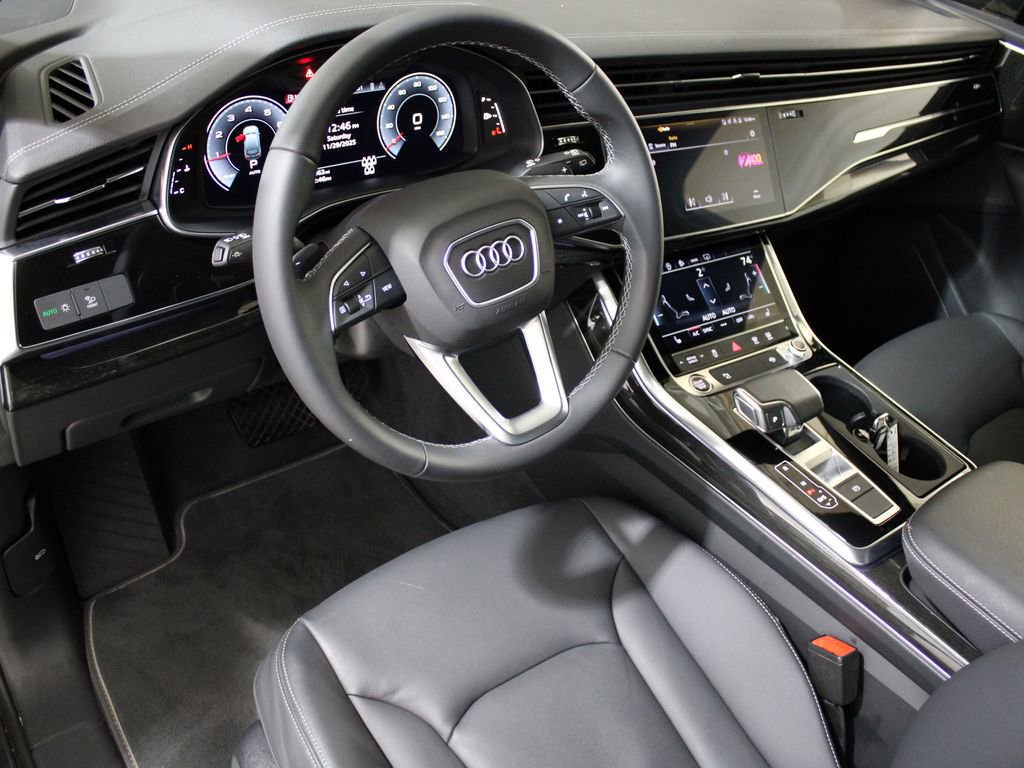 Certified 2025 Audi Q7 2.0T Premium w/ Convenience Package image 19